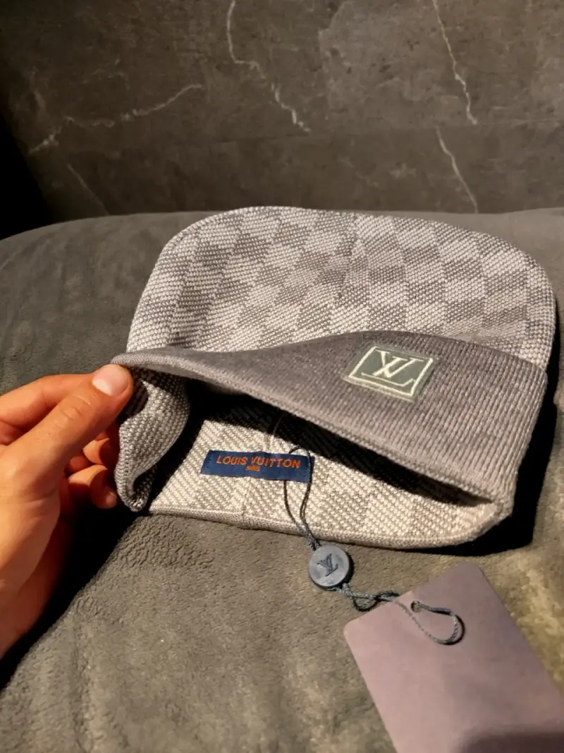 Gorros Givenchy y LV - 4