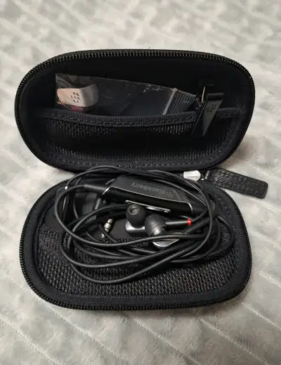 Audífonos Marca Blackberry - miniatura 2