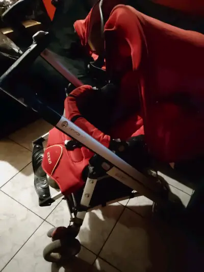 Coche loola confort rojo para bebé - miniatura 4