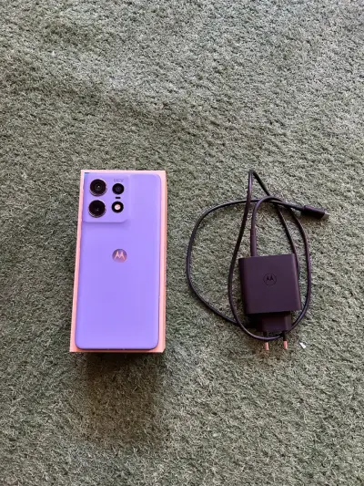 Smartphone Motorola Edge 50 Pro - miniatura 2