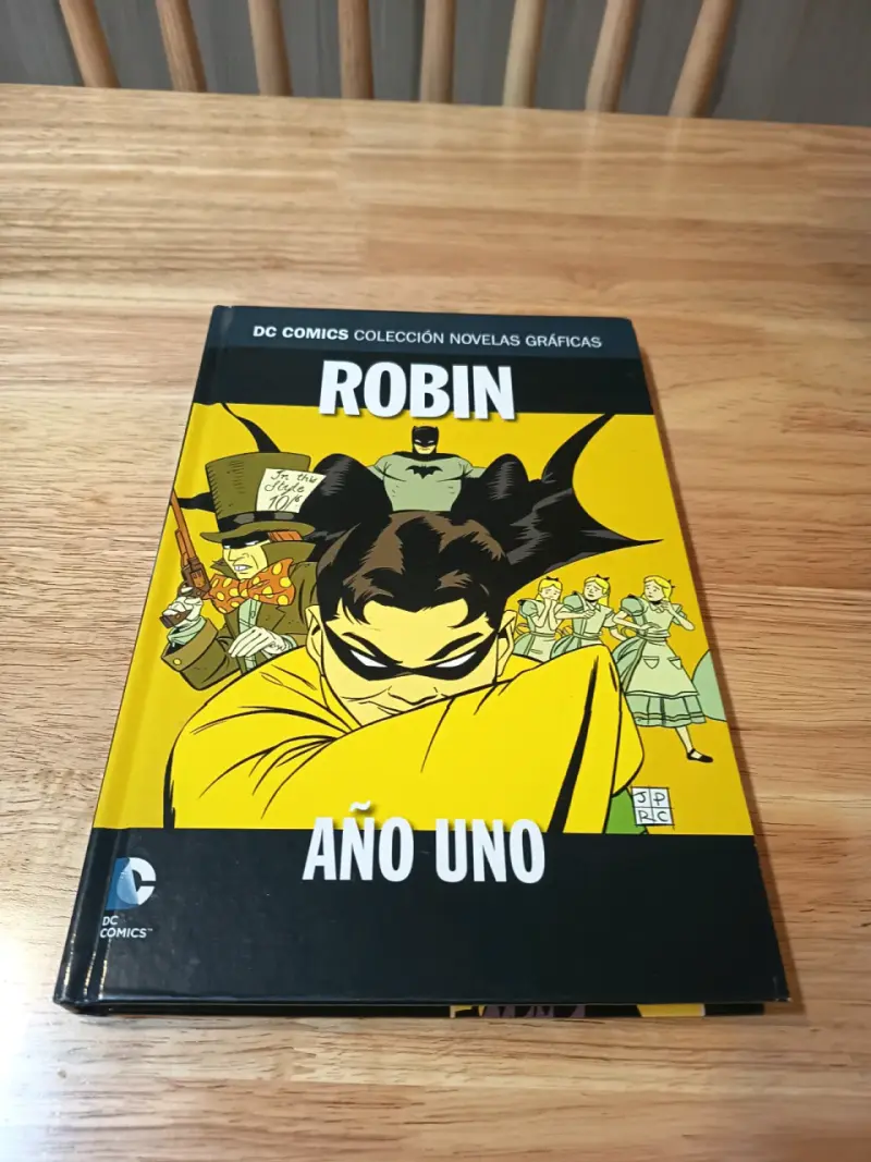 Libros y cómics 3 mil cada uno - 2