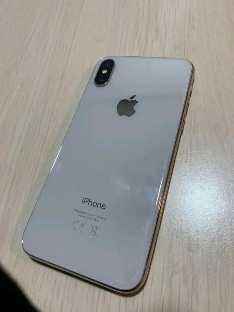 iPhone xs blanco para piezas - 1