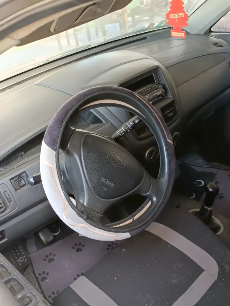 Suzuki aerio 2004 - 3