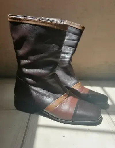Botas de cuero argentino bicolor. Talla 40 - miniatura 3