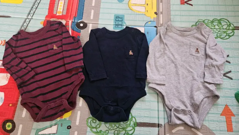 Conjunto de bodys para bebé gap de 3 a 6 meses - 1