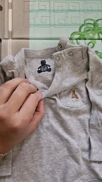 Conjunto de bodys para bebé gap de 3 a 6 meses - miniatura 3