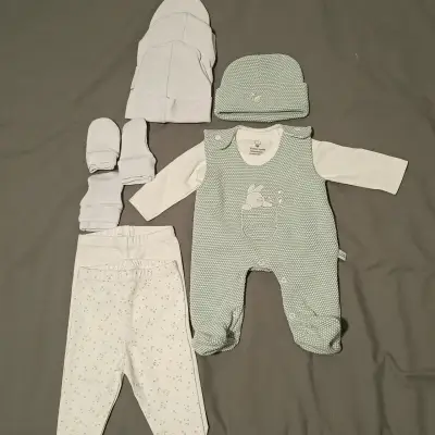 Conjunto de ropa para bebé - miniatura 1