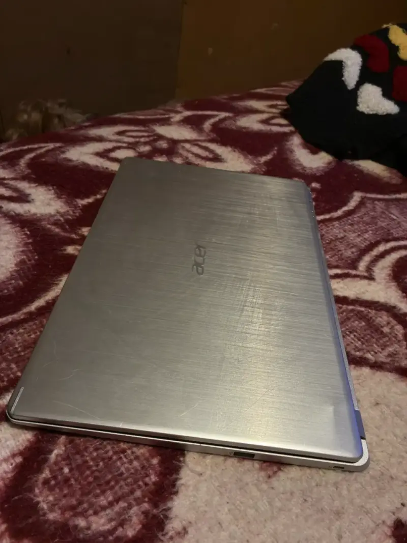 Laptop Acer Ryzen 3 Plateada - 5