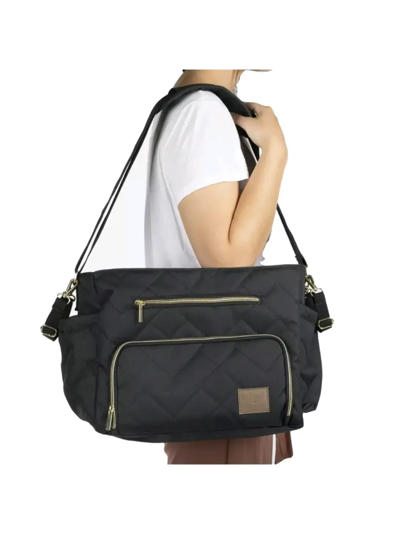 Bolso negro maternal infantil acolchado de hombro