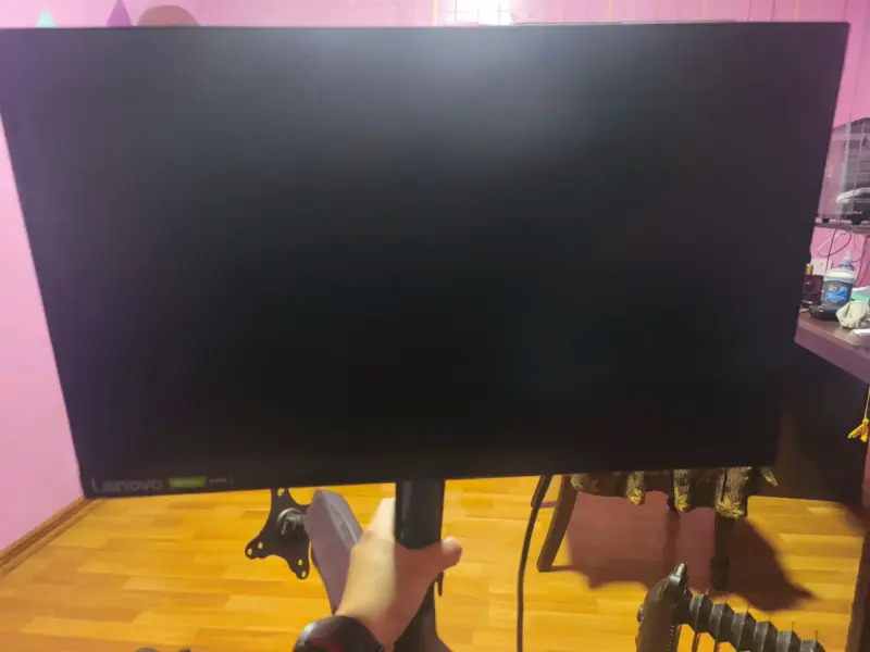 Monitor Lenovo 24 pulgadas