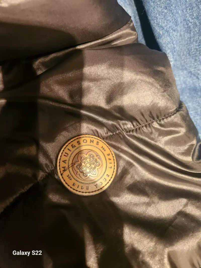 Parka larga negra con capucha - 2