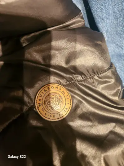 Parka larga negra con capucha - miniatura 2