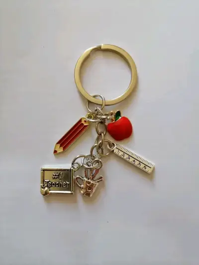 Llaveros con Diseños de Profesiones - miniatura 2