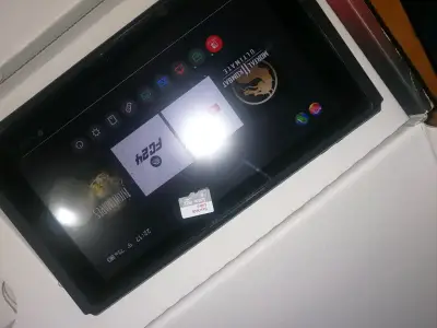 Consola Nintendo Switch con accesorios - miniatura 4