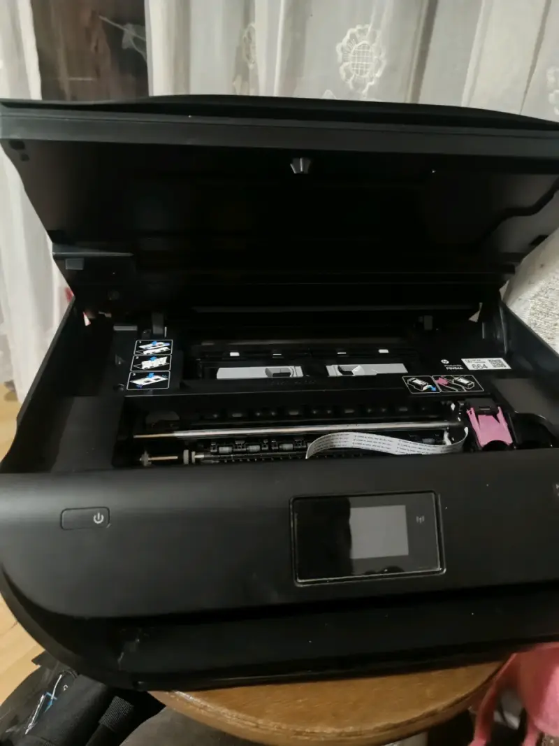 Impresora multifuncional HP DeskJet 4535 - 1