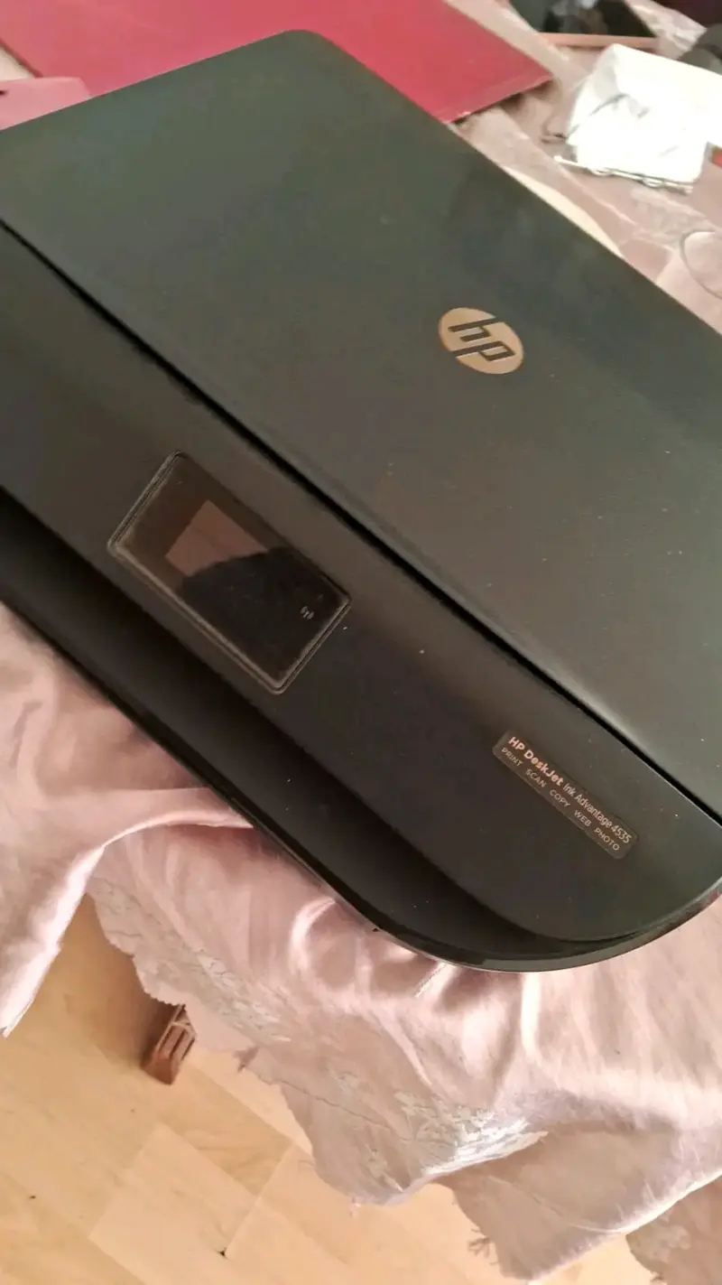 Impresora multifuncional HP DeskJet 4535 - 2