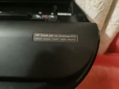 Impresora multifuncional HP DeskJet 4535 - miniatura 5