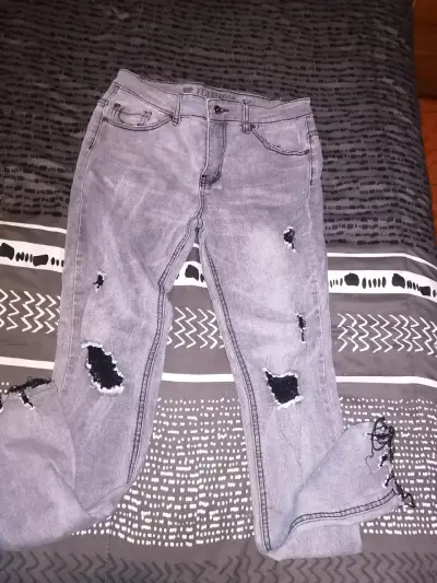 Jeans azul desgastado - miniatura 2
