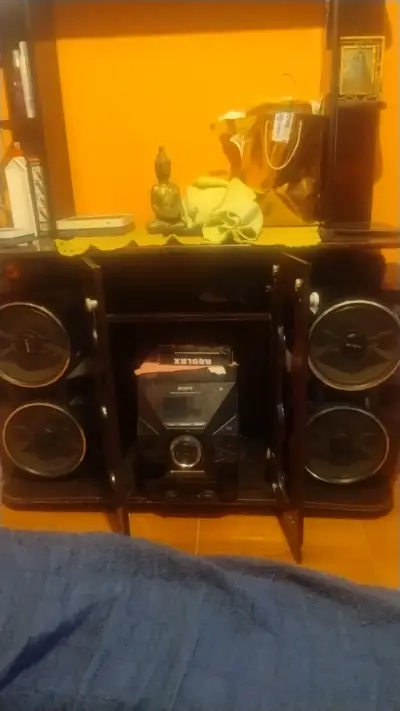 Sistema de sonido Sony con parlantes - miniatura 5