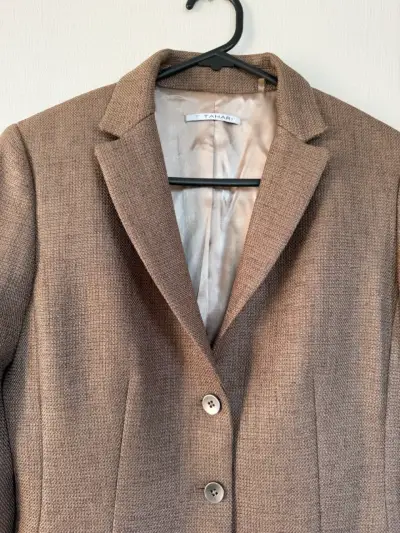 Blazer marrón Tahari - miniatura 2