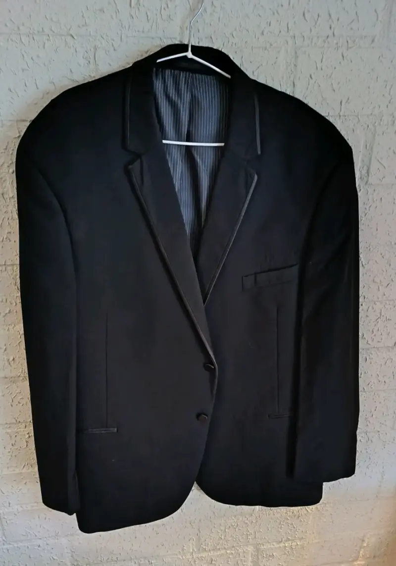 Terno negro elegante, calvin klein talla 50 - 1