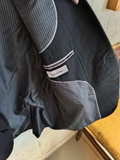 Terno negro elegante, calvin klein talla 50 - miniatura 2