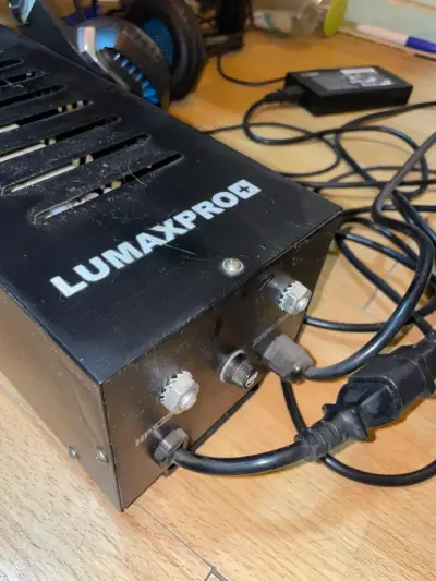 Fuente de poder (Balastro) LumaxPro Y Luz Halogena - miniatura 1