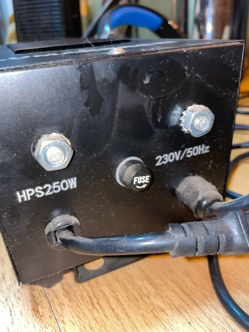 Fuente de poder (Balastro) LumaxPro Y Luz Halogena - 2