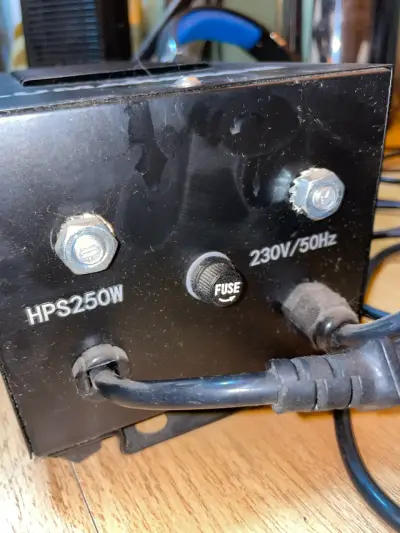 Fuente de poder (Balastro) LumaxPro Y Luz Halogena - miniatura 2
