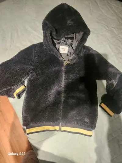 Chaqueta peluda negra - miniatura 1