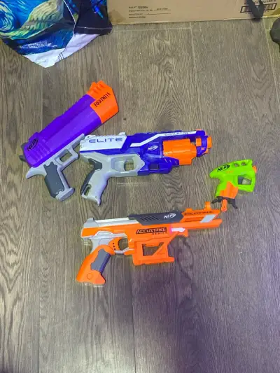 Set de pistolas Nerf variadas - miniatura 1
