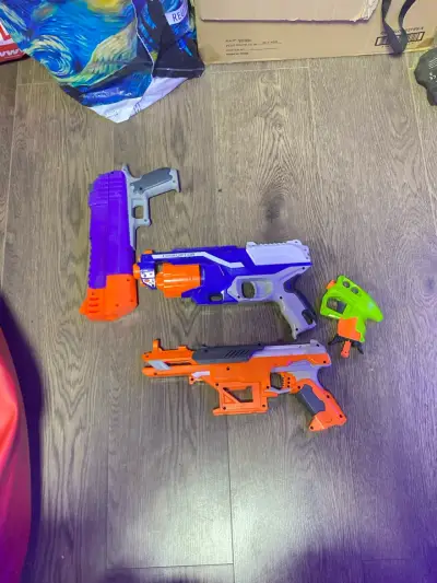 Set de pistolas Nerf variadas - miniatura 3
