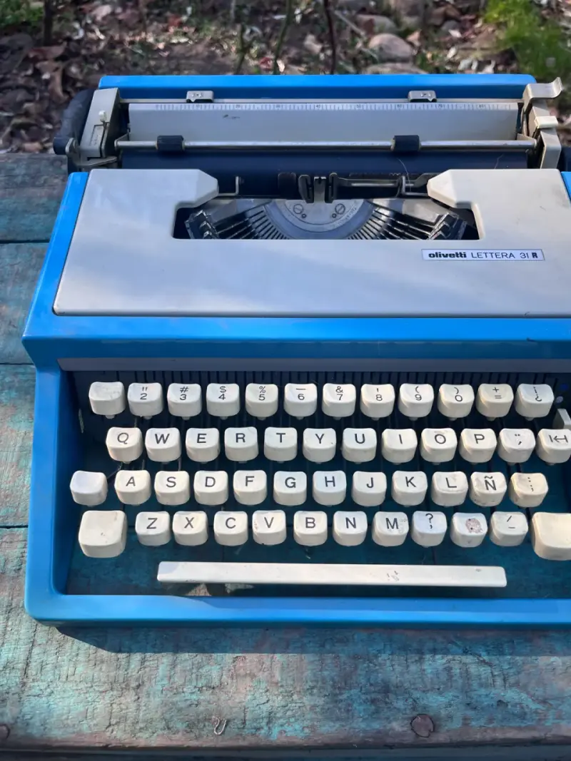 Máquina de escribir Olivetti Lettera 31 - 1