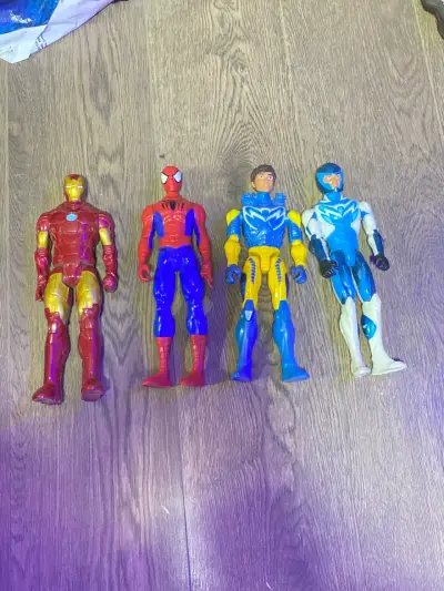 Set de figuras de acción superhéroes y maxteal - miniatura 1