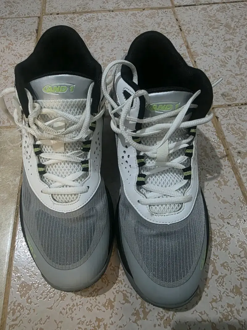 Zapatillas and one - 2