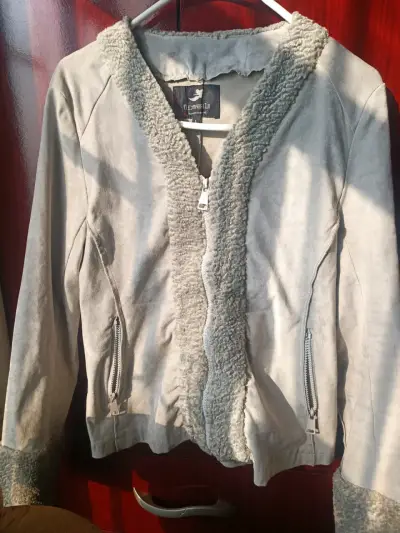 Chaqueta gris con forro de lana - miniatura 4