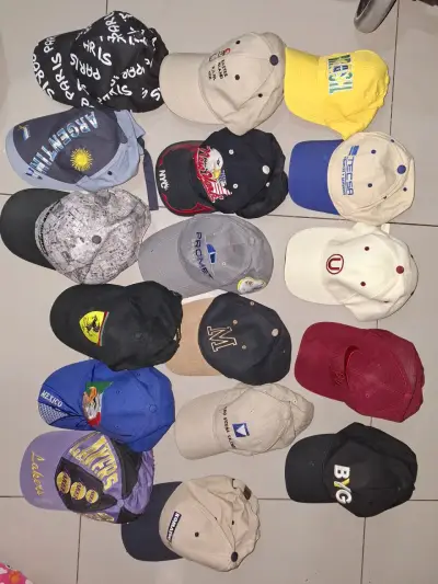 Lote de gorras variadas - miniatura 3
