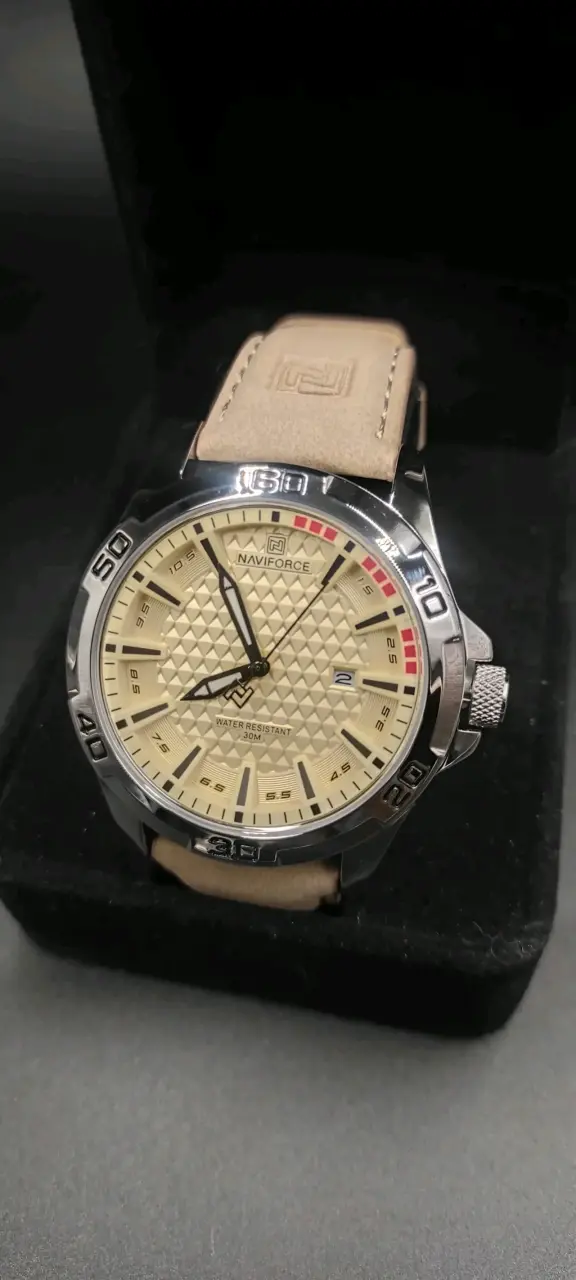 Reloj Naviforce beige elegante - 3