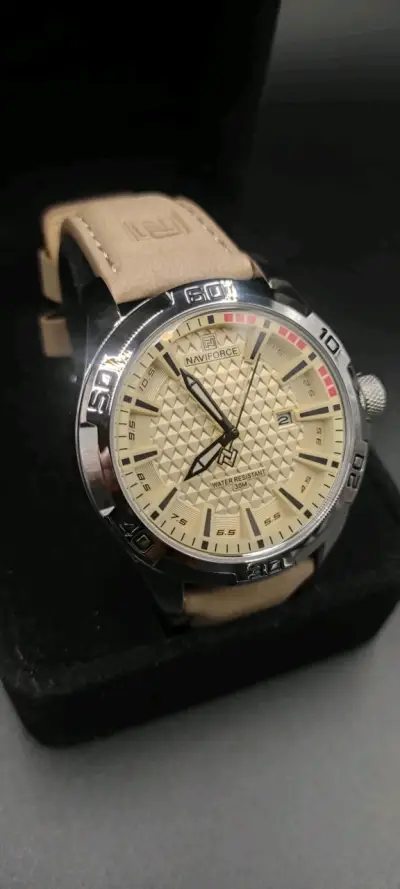 Reloj Naviforce beige elegante - miniatura 4