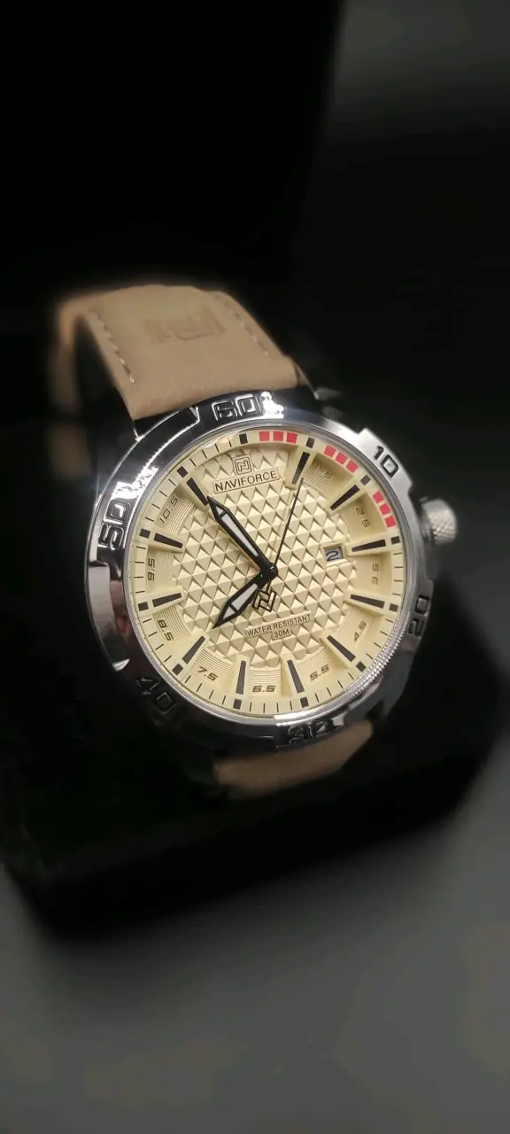 Reloj Naviforce beige elegante - 5