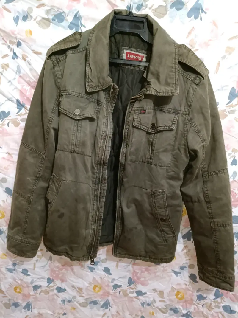 Chaqueta Levi's verde militar
