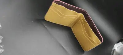 Billetera de cuero vinotinto - miniatura 3