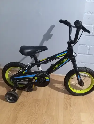 Bicicleta infantil negra y verde - miniatura 4