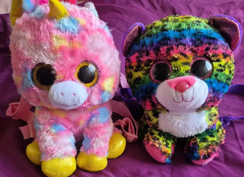 Mochilas marca ty de peluche coloridos - 1