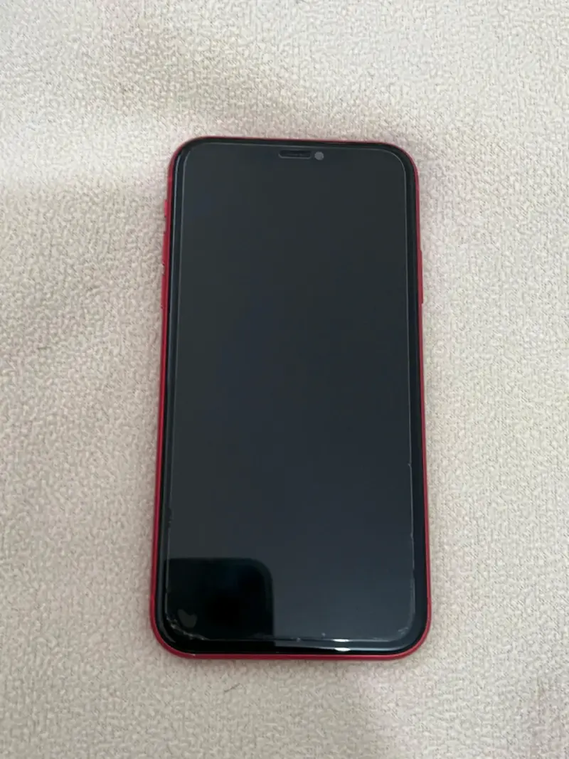 iPhone 11 rojo 128 GB - 3