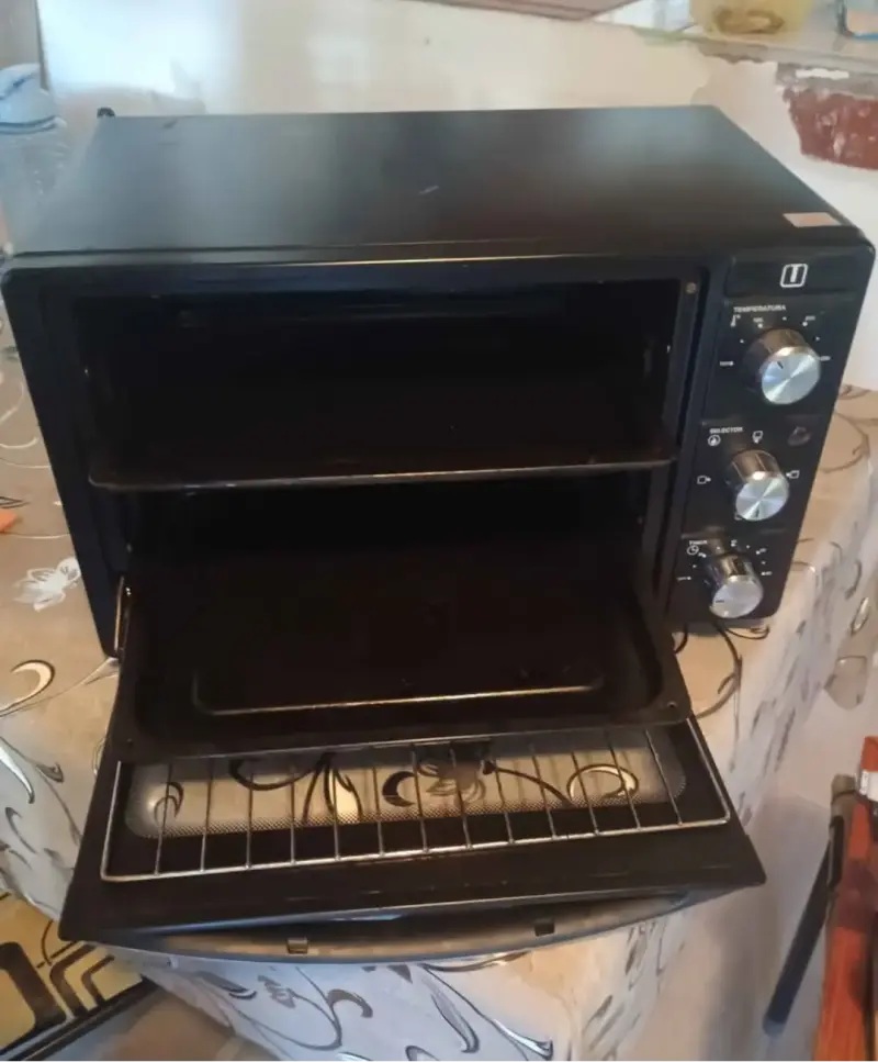 Horno eléctrico negro compacto - 4