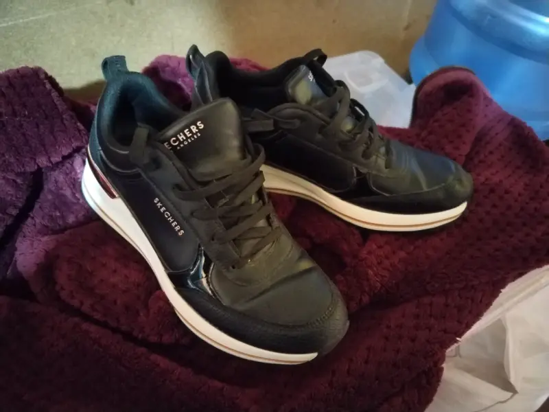 Zapatillas negras Skechers - 4