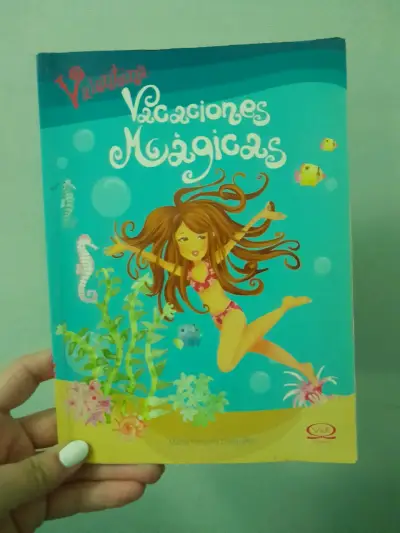 Libro Valentina: Vacaciones Mágicas - miniatura 1