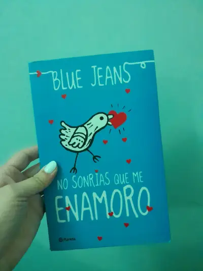 Libro 'No sonrías que me enamoro' - miniatura 1