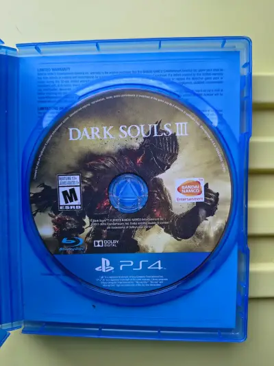 Dark Souls III para PS4 - miniatura 2